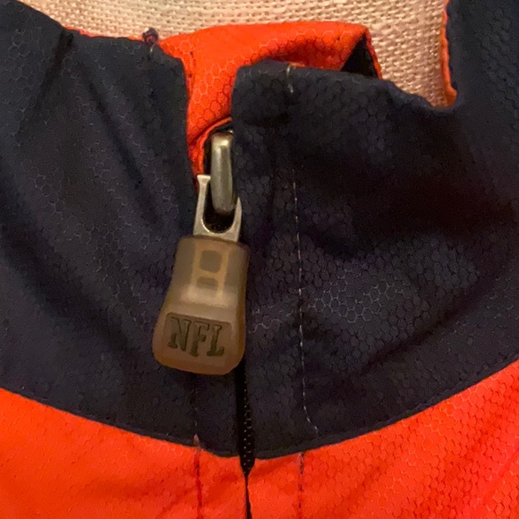 Men’s Size Large Denver Broncos NFL Zip Up Jacket - Picture 7 of 13